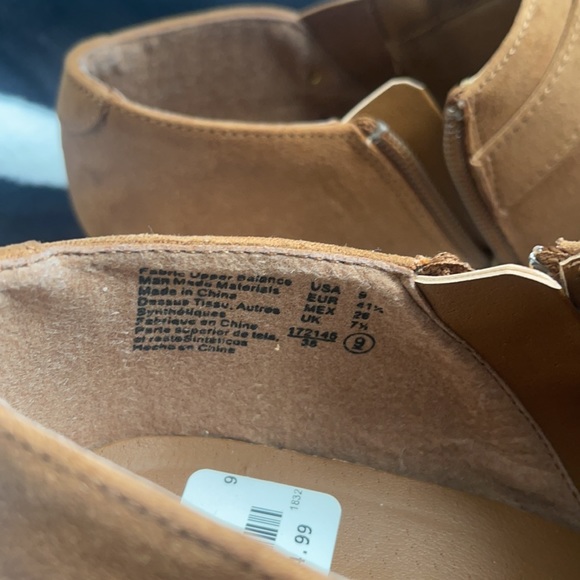 Brown chunky heel booties Size: 9 - Picture 4 of 5